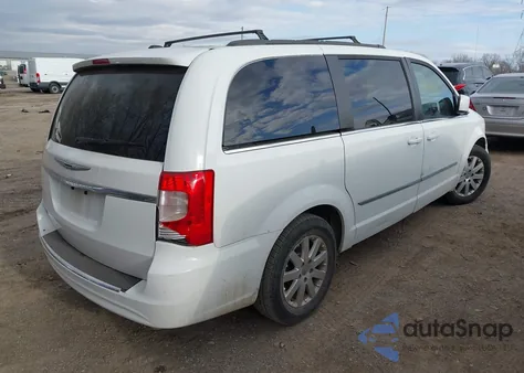 2016 Chrysler Town & Country Touring z USA, uszkodzony, nr VIN 2C4RC1BG8GR289143